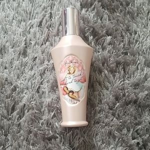 Benefit bathina body oil
